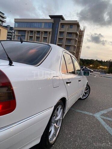 Mercedes C 230 1998, 243,000 km - 2.3 l - Sumqayıt