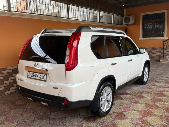 Nissan X-Trail 2013, 280,000 km - 2.5 l - Bakı