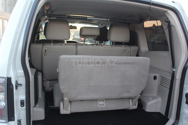 Mitsubishi Pajero 2009, 201,000 km - 3.5 l - Bakı