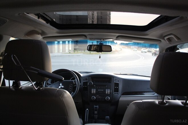 Mitsubishi Pajero 2009, 201,000 km - 3.5 l - Bakı
