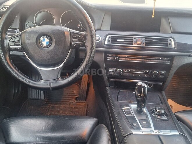 BMW 740 2009, 196,000 km - 3.0 l - Naxçıvan