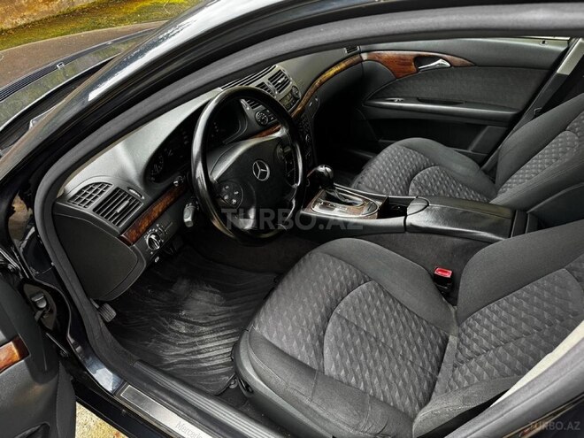 Mercedes E 240 2004, 330,000 km - 2.6 л - Bakı