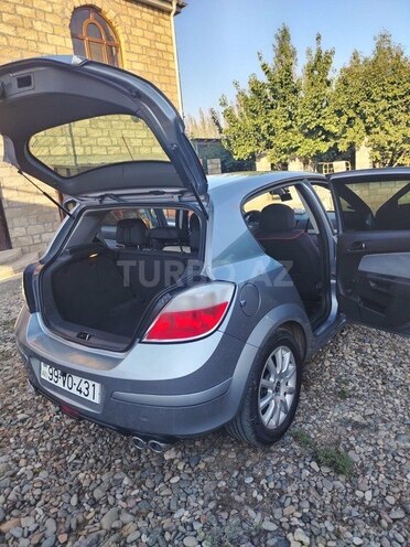 Opel Astra 2006, 200,000 km - 1.4 l - Tovuz