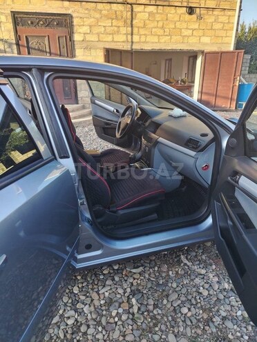 Opel Astra 2006, 200,000 km - 1.4 l - Tovuz