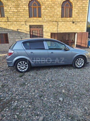 Opel Astra 2006, 200,000 km - 1.4 l - Tovuz