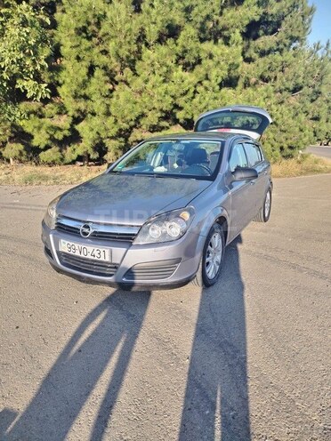 Opel Astra 2006, 200,000 km - 1.4 l - Tovuz