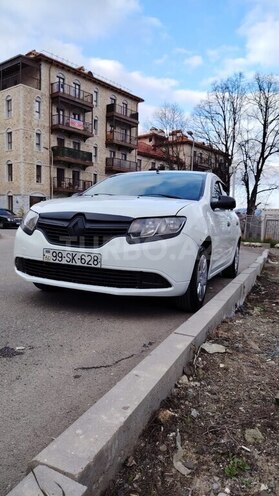 Renault Logan 2013, 400,000 km - 1.6 l - 