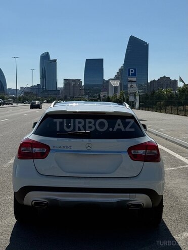 Mercedes GLA 250 2015, 137,000 km - 2.0 l - Bakı