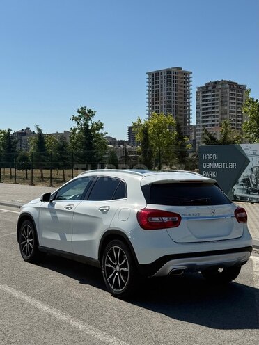 Mercedes GLA 250 2015, 137,000 km - 2.0 l - Bakı