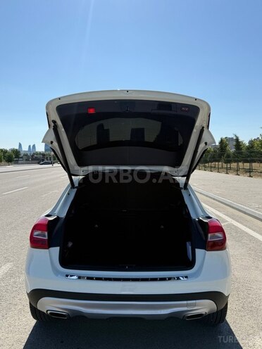 Mercedes GLA 250 2015, 137,000 km - 2.0 l - Bakı