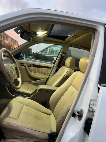 Mercedes C 230 1998, 243,000 km - 2.3 l - Sumqayıt
