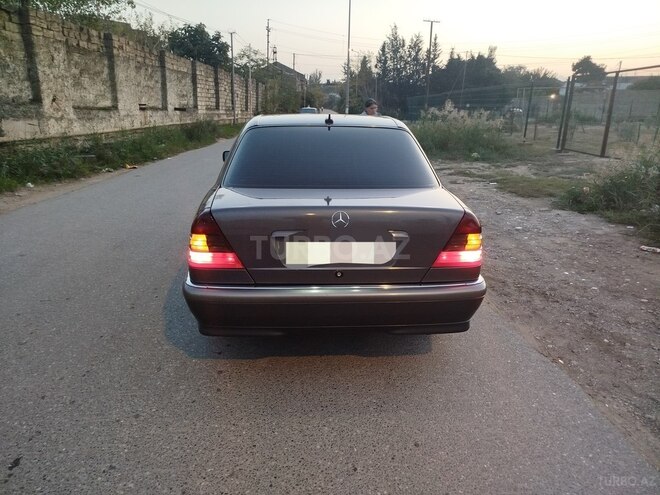 Mercedes C 240 1998, 305,000 km - 2.4 l - Bakı