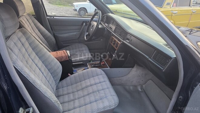 Mercedes 190 1992, 250,000 km - 2.0 л - Zərdab
