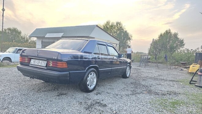 Mercedes 190 1992, 250,000 km - 2.0 л - Zərdab
