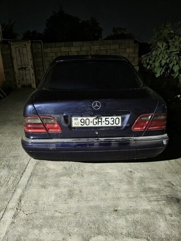 Mercedes E 240 1998, 398,587 km - 2.4 l - Bakı