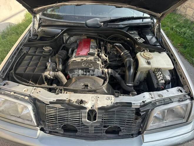 Mercedes C 230 2000, 452,478 km - 2.3 l - Sumqayıt