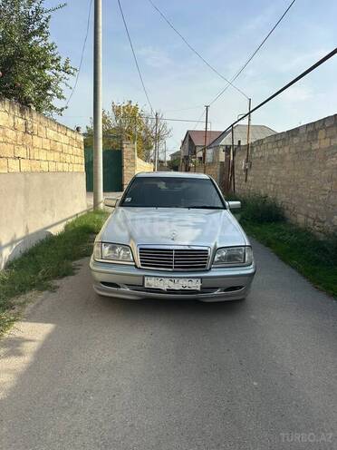 Mercedes C 230 2000, 452,478 km - 2.3 l - Sumqayıt