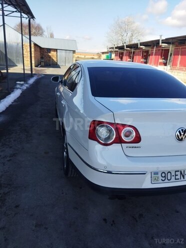 Volkswagen Passat 2008, 235,000 km - 1.8 l - Şəki