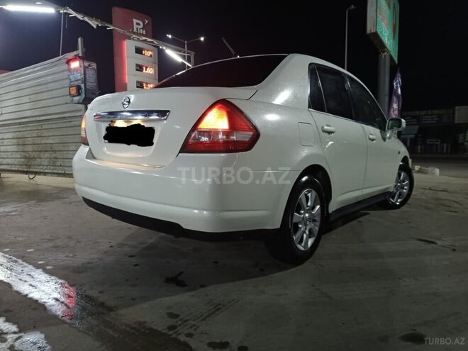 Nissan Tiida 2007, 220,000 km - 1.8 л - Bakı