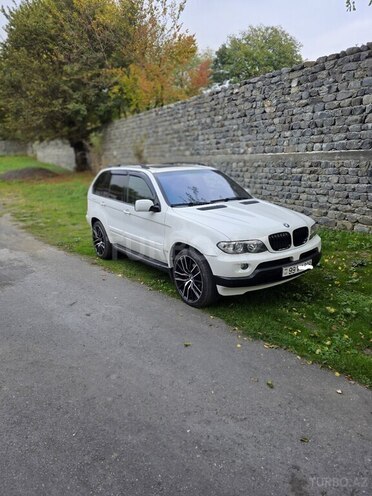 BMW X5 2002, 348,000 km - 4.4 l - Zaqatala