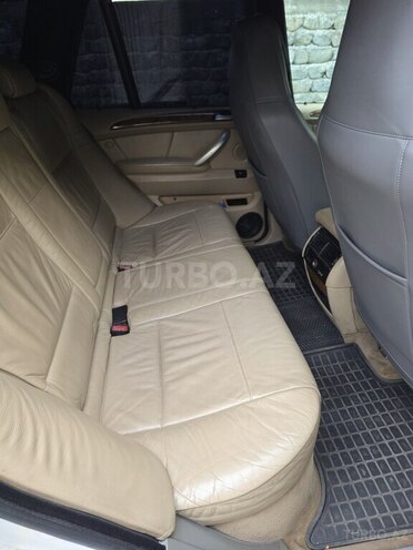 BMW X5 2002, 348,000 km - 4.4 l - Zaqatala