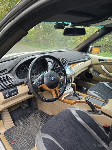 BMW X5 2002, 348,000 km - 4.4 l - Zaqatala