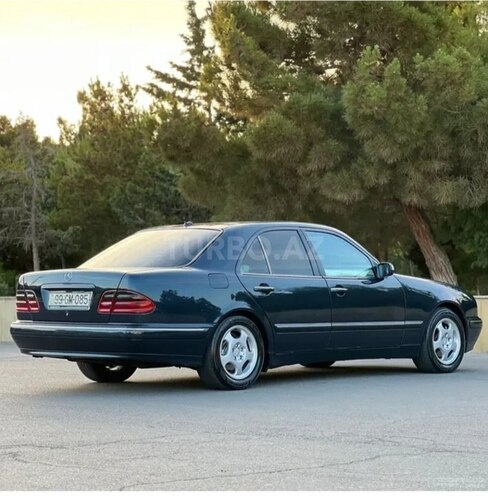 Mercedes E 270 2001, 400,000 km - 2.7 l - Bakı