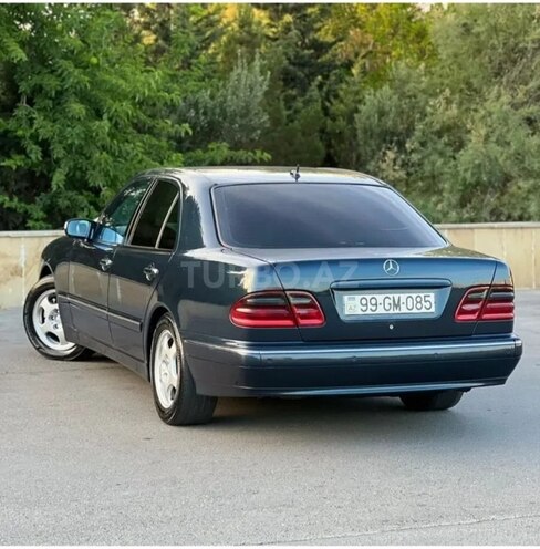 Mercedes E 270 2001, 400,000 km - 2.7 l - Bakı