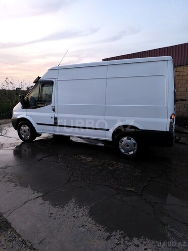 Ford Transit 2008, 201,000 km - 2.4 l - Saatlı