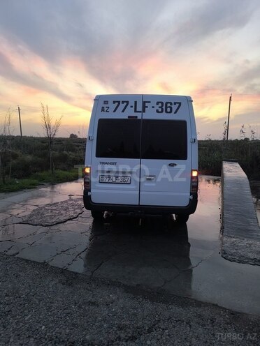 Ford Transit 2008, 201,000 km - 2.4 l - Saatlı