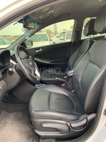 Hyundai Accent 2017, 100,000 km - 1.4 l - Bakı