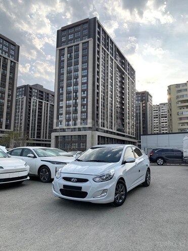 Hyundai Accent 2017, 100,000 km - 1.4 l - Bakı