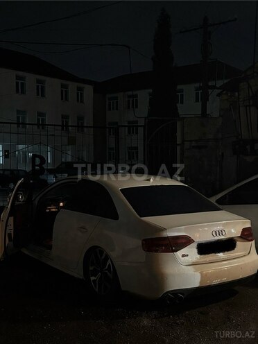 Audi A4 2009, 286,000 km - 1.8 l - Bakı