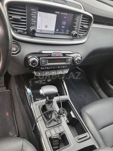 Kia Sorento 2018, 130,244 km - 2.0 l - Quba