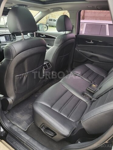 Kia Sorento 2018, 130,244 km - 2.0 l - Quba