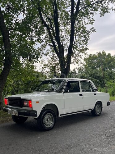 LADA (VAZ) 2107 2006, 150,000 km - 1.6 l - Qax