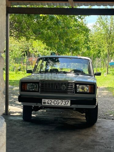 LADA (VAZ) 2107 2006, 150,000 km - 1.6 l - Qax