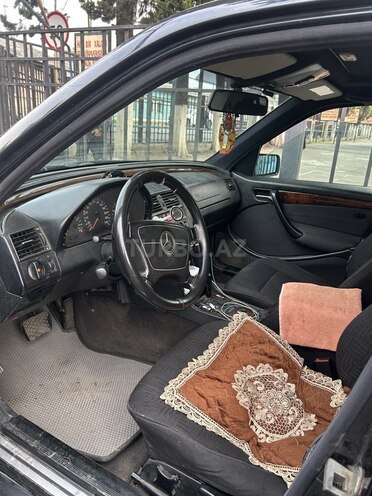 Mercedes C 180 1997, 340,000 km - 1.8 l - Zaqatala