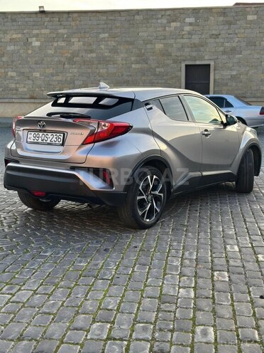 Toyota C-HR 2019, 55,000 km - 1.8 l - Bakı