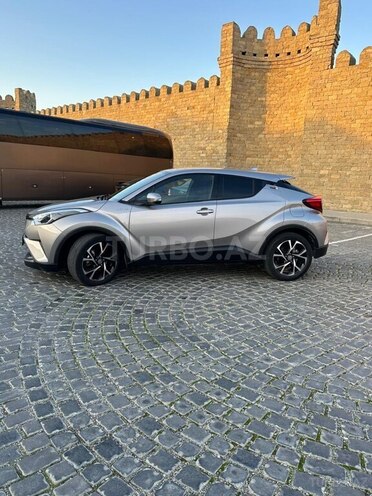 Toyota C-HR 2019, 55,000 km - 1.8 l - Bakı