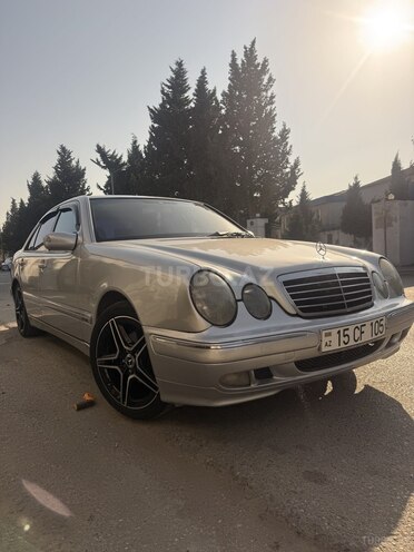 Mercedes E 220 2000, 480,000 km - 2.2 л - Sumqayıt