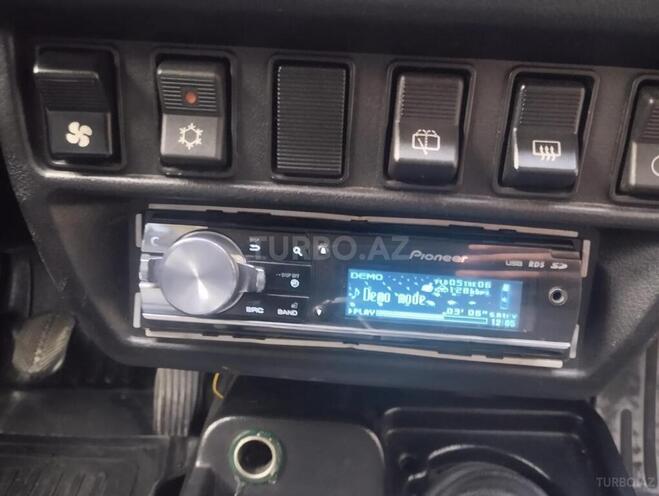 LADA (VAZ) Niva 2015, 269,436 km - 1.7 l - Salyan