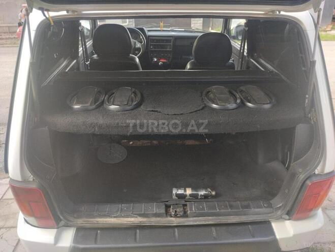 LADA (VAZ) Niva 2015, 269,436 km - 1.7 l - Salyan