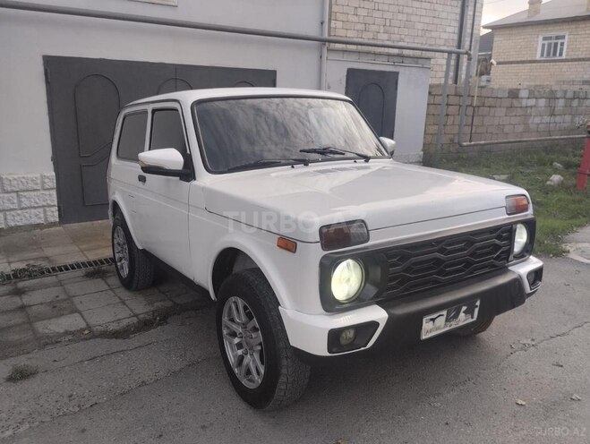 LADA (VAZ) Niva 2015, 269,436 km - 1.7 l - Salyan