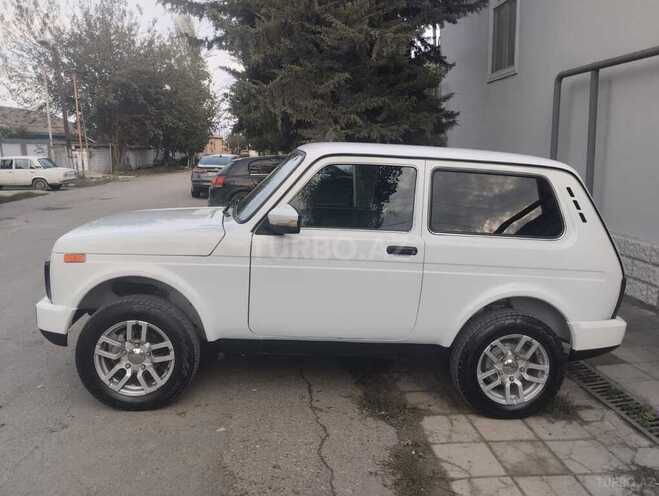 LADA (VAZ) Niva 2015, 269,436 km - 1.7 l - Salyan