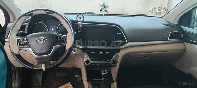 Hyundai Elantra 2016, 219,910 km - 1.6 l - Bakı