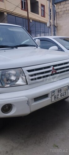 Mitsubishi Pajero io 1999, 280,000 km - 1.8 l - Bakı