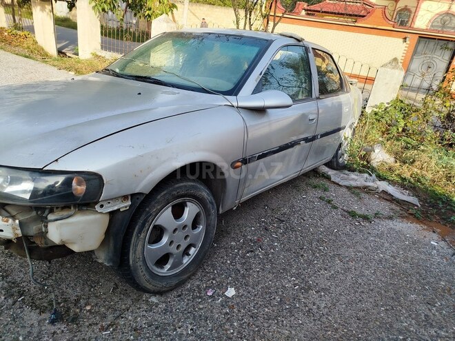 Opel Vectra 1998, 188,460 km - 2.0 l - Quba