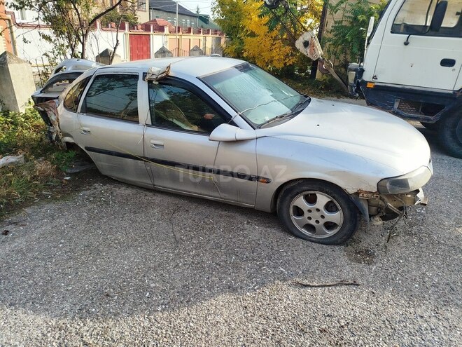 Opel Vectra 1998, 188,460 km - 2.0 l - Quba