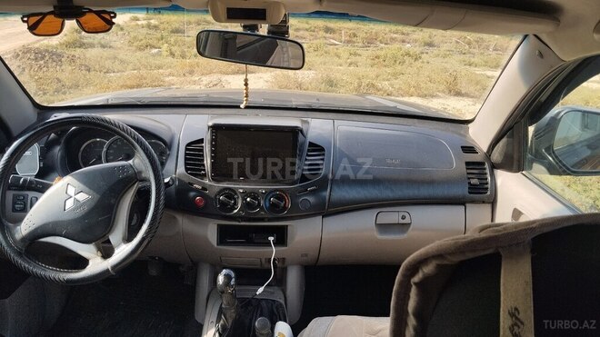 Mitsubishi L200 2012, 308,000 km - 2.5 l - Sumqayıt